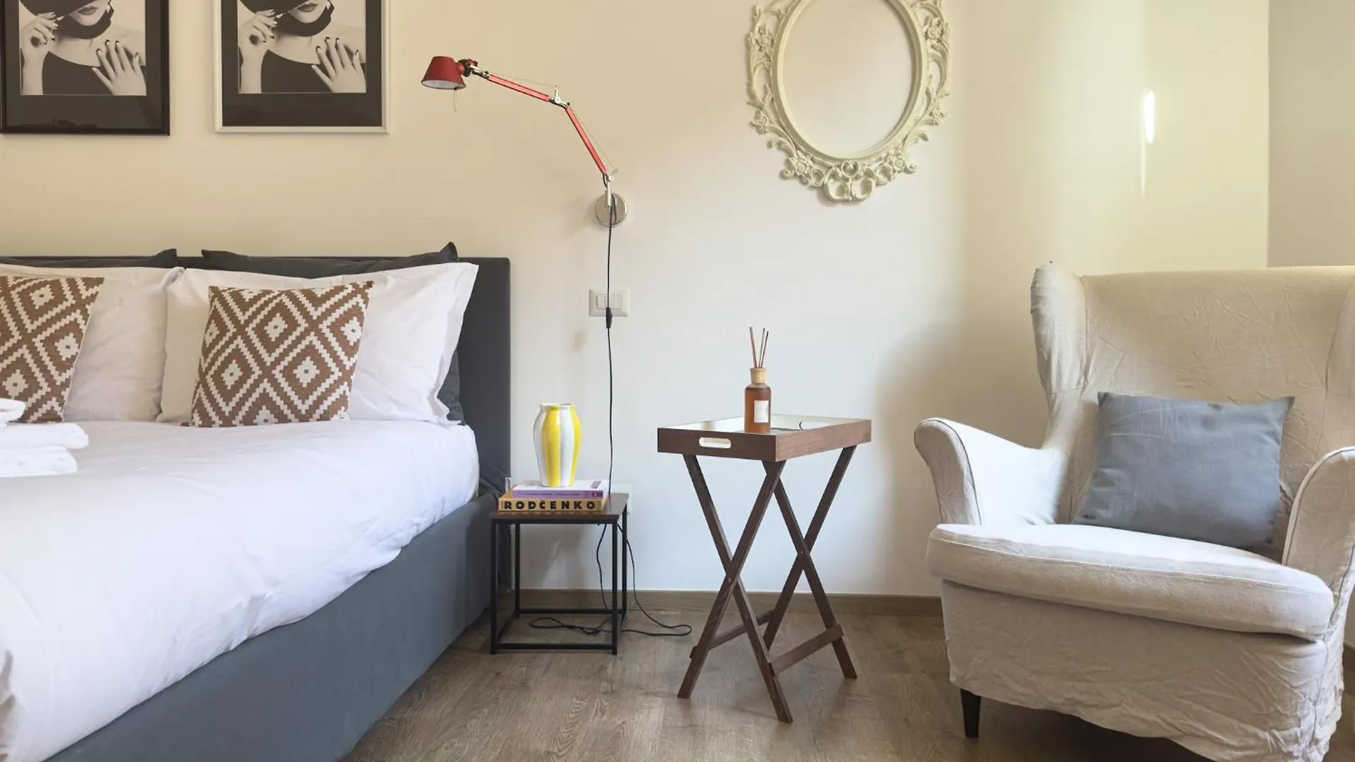 The Boutique Houses - In The Heart Of Via Paolo Sarpi Milan