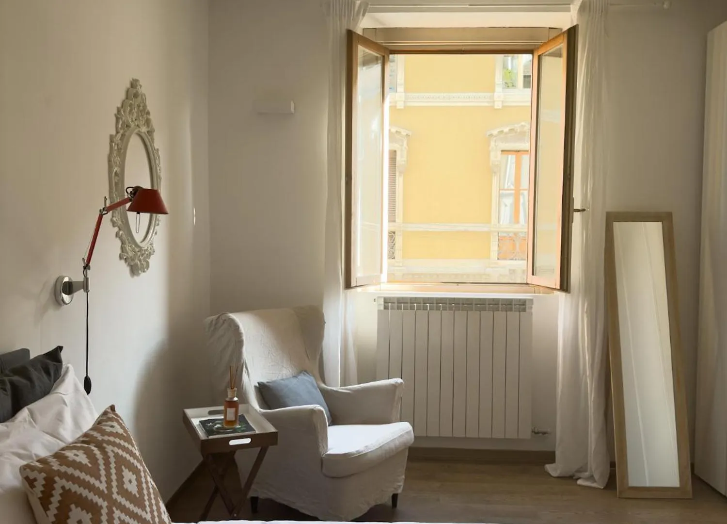The Boutique Houses - In The Heart Of Via Paolo Sarpi Milan Apartment